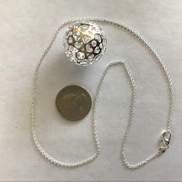 NWOT Silver Scroll Cut Out Globe Ball Necklace - Picture 3 of 4